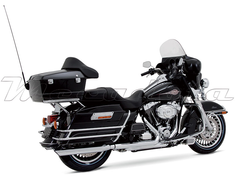 Harley-Davidson Touring FL2 et FL3 équipé d'un Remus Custom Slash Cut