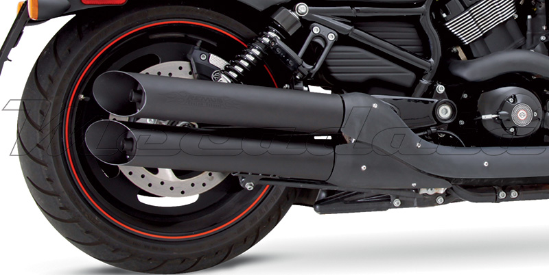 Harley-Davidson VRSC, VR2 et VRI équipé d'une paire de silencieux Remus Custom Slash Cut